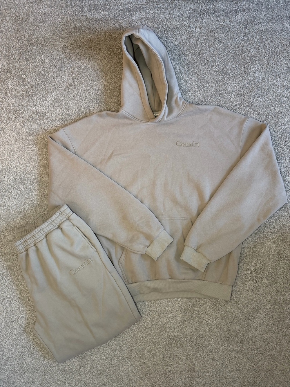 Comfrt Dune Minimalist Hoodie & Sweatpants Set